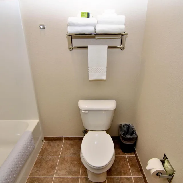 جناح بسرير كوين، Cobblestone Inn & Suites - Manning 7/8