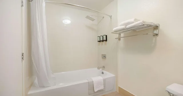جناح، Best Western Amador Inn 4/4