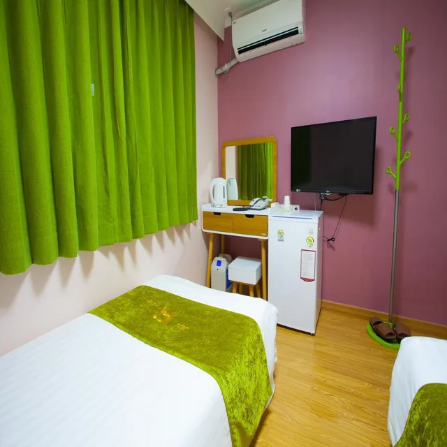 غرفة قياسية بسريرين منفصلين، Jeju R Hotel Guest House Hostel 3/4