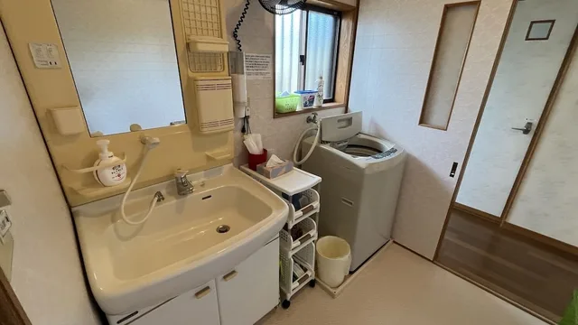 3 Bedrooms, House, 7 Futon Beds، Dormitory Sandanya Guesthouse 5/6