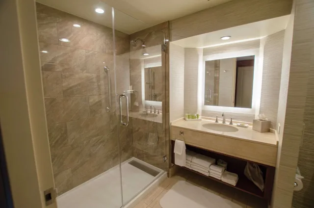 Universal, Executive, 2 Double Beds، Hilton Los Angeles Universal City 3/3