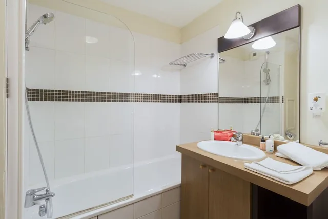 استوديو بسرير كوين، Appart Hotel Garden & City Rousset 7/7