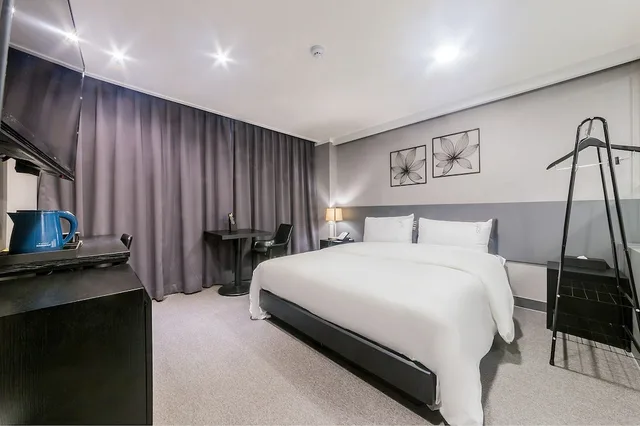 غرفة ديلوكس بسرير كوين، Pyeongtaek Stay Hotel 1/6
