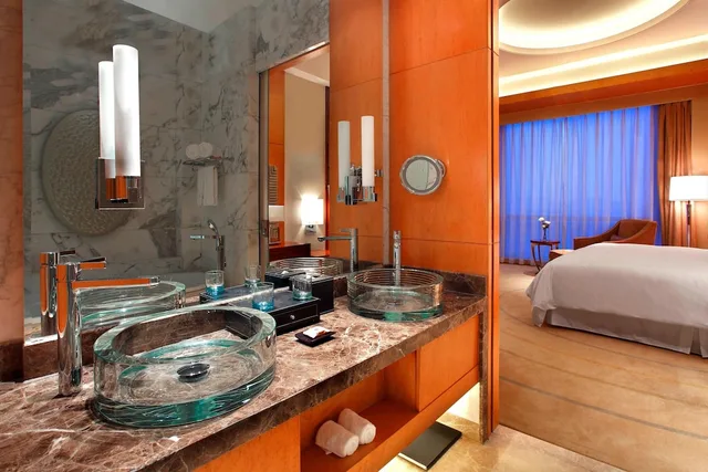 غرفة تنفيذية بسريرين منفصلين، Sheraton Jinzhou Hotel 2/2