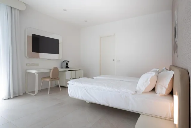Deluxe, Suite, Side Sea View, Hot Tub، Unico Hotel Caorle 7/10