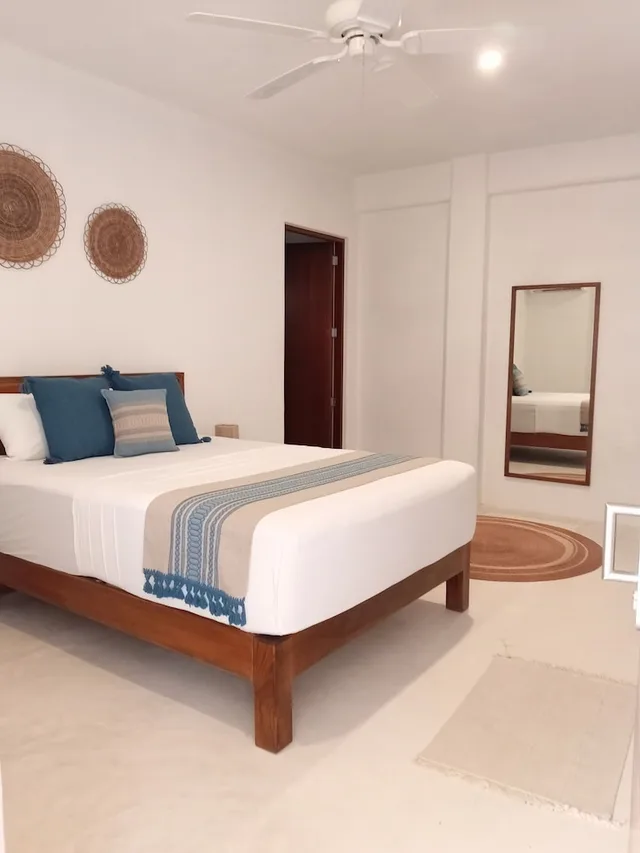 غرفة سوبيريور بسرير كوين، Noah Beach Hotel and Suites 3/10