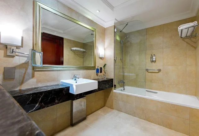 2 Bedrooms, Royal, Suite, King and Twin Beds, Somewhere Hotel Apartments 6/6