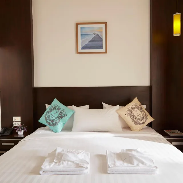 Superior, King Bed, Rhienchai Place 1/5