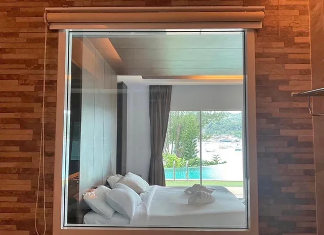 Luxury, King Bed, Sea View, with Pool, Phi Phi Cliff Beach Resort 2/5
