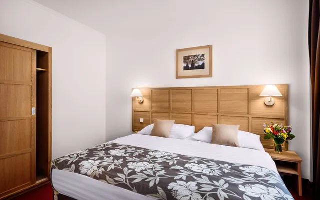 غرفة سوبيريور بسرير مزدوج أو سريرين منفصلين، Central Hotel 2/6