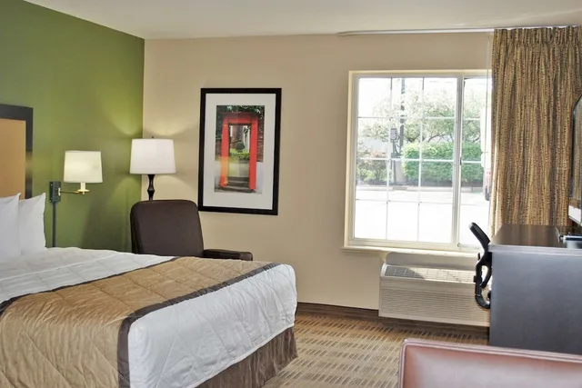 Efficiency, Suite, Queen Bed, Accessible، MainStay Suites Las Vegas Convention Center 1/1
