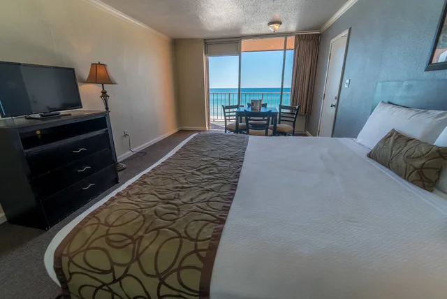 غرفة قياسية بسرير كينج بشرفة مع أريكة، Seahaven Beach Hotel 4/10