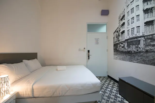 Room, Double Bed, No Window، Cacha Bed 3/4
