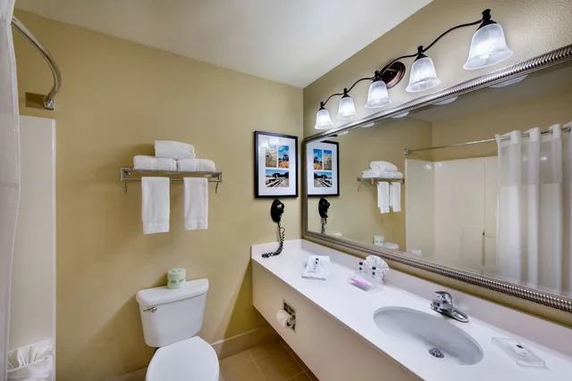 غرفة بسريرين كوين، Country Inn & Suites By Radisson Greeley Co 2/2