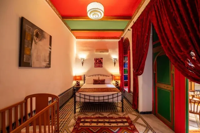 غرفة كومفورت بسرير كينج، Riad Amira Luxury Palace 1/3