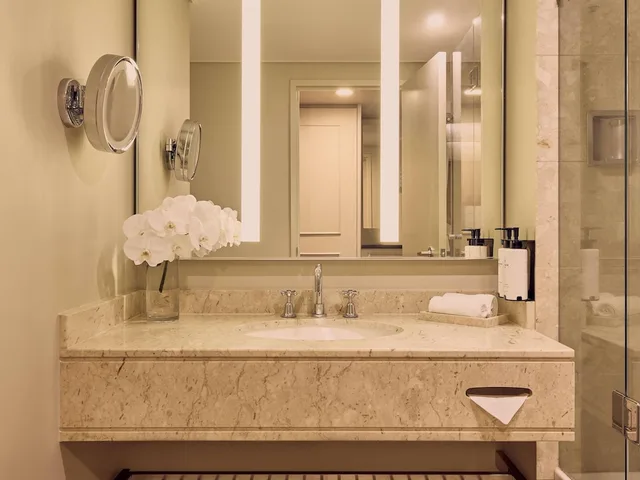 غرفة فاخرة بسرير كينج في طابق مرتفع، SOFITEL BRISBANE CENTRAL 6/6