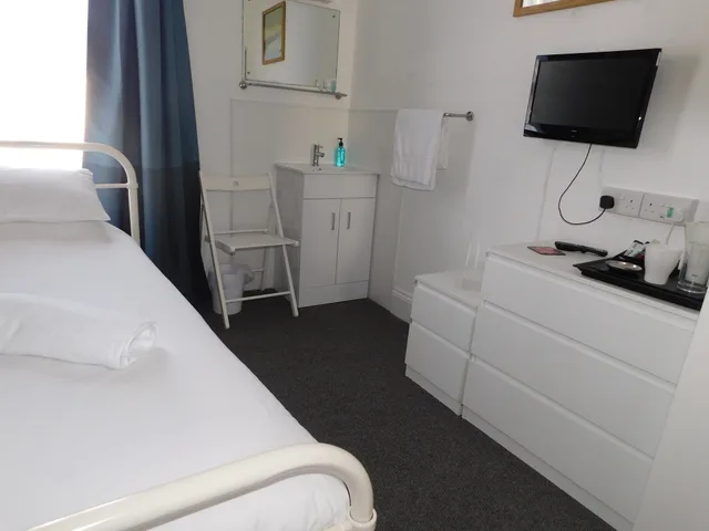 غرفة مفردة بسرير فردي بحمام خاص، St. Weonards Hotel 4/4