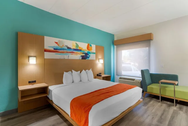 غرفة قياسية بسرير كينج، Best Western Plus Executive Hotel 3/10