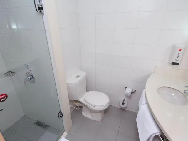 جناح بسرير مزدوج مع سرير إضافي، Ibis Medellin 8/9
