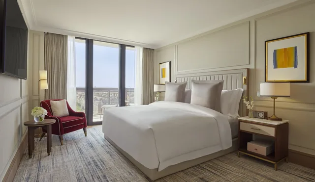 جناح فاخر بسرير كينج، Jumeirah Carlton Tower London 1/2