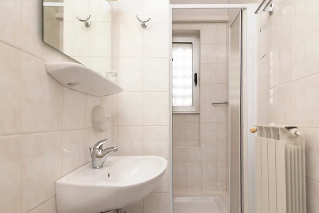 غرفة قياسية مفردة، Hotel Neboder 8/9