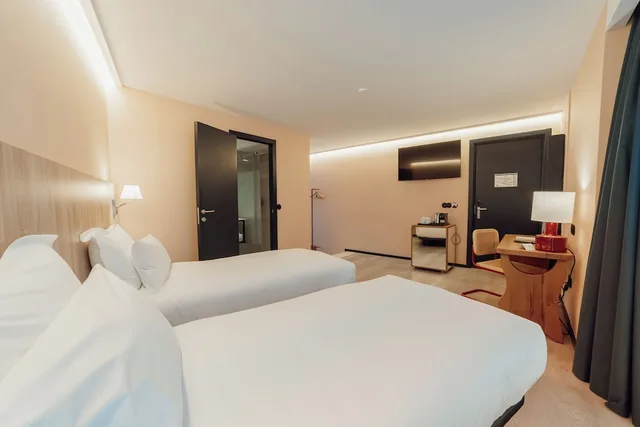 غرفة عائلية بسرير مزدوج وسريرين منفصلين، ABC HOTEL PORTO CAMPANHA 2/8