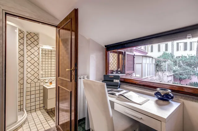شقة بسرير مزدوج وسرير فردي بشرفة بغرفة نوم واحدة مع أريكة، Tritone Top House 8/10
