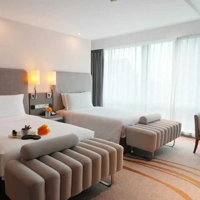 Deluxe, Executive, Twin Beds, Pullman Shanghai Central 2/3