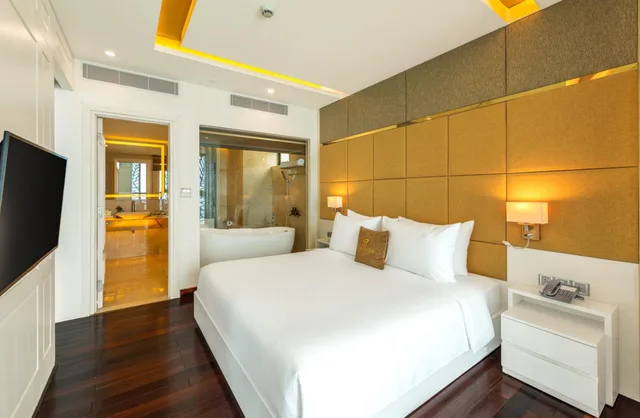 شقة بإطلالة على البحر بـ3 غرف نوم، Mandila Beach Hotel Danang 2/2
