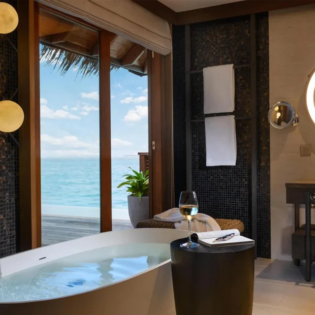 SUNSET WATER VILLA WITH POOL -Transfer Excluded, Conrad Maldives Rangali Island 4/4