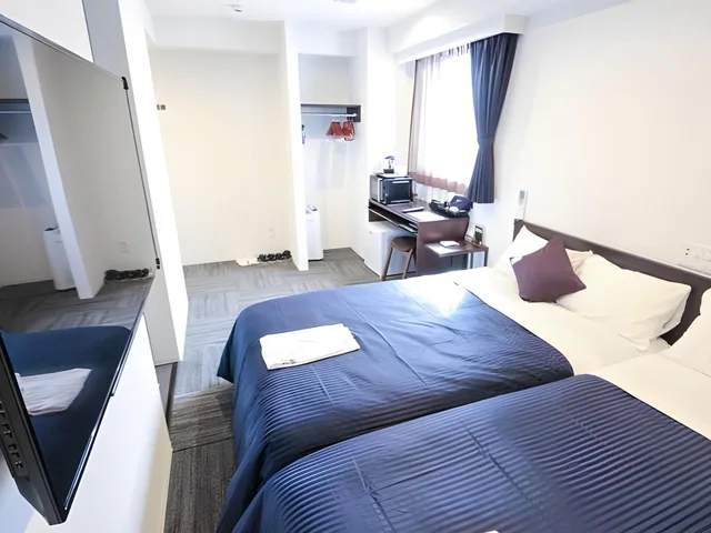 Semi Room, Twin Beds, Smoking، Hotel Livemax Chiba-ekimae 1/1