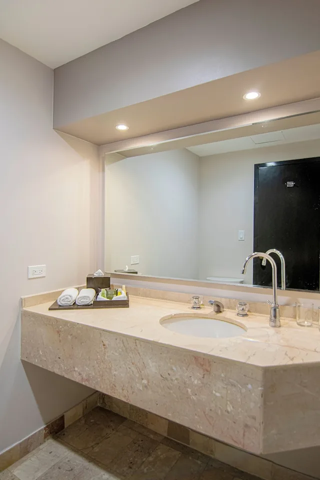 غرفة قياسية بسريرين مزدوجين، Grand Hotel Tijuana 9/9