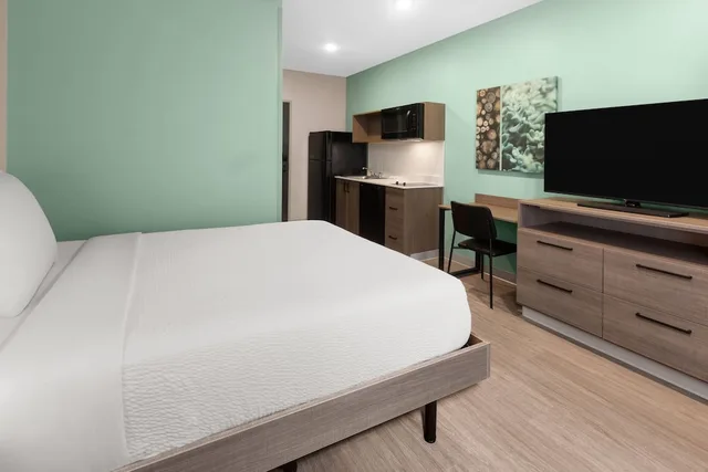 جناح بسرير كوين، ECHO Suites Extended Stay by Wyndham Austin Round Rock 3/10