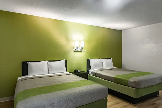Room, Quadruple, Accessible, Motel6 Augusta, KS 1/9