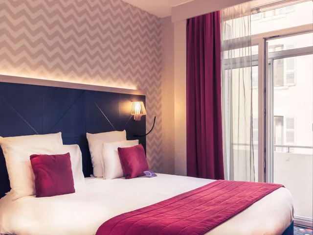 غرفة بسرير مزدوج بشرفة، Mercure Annecy Centre 1/4