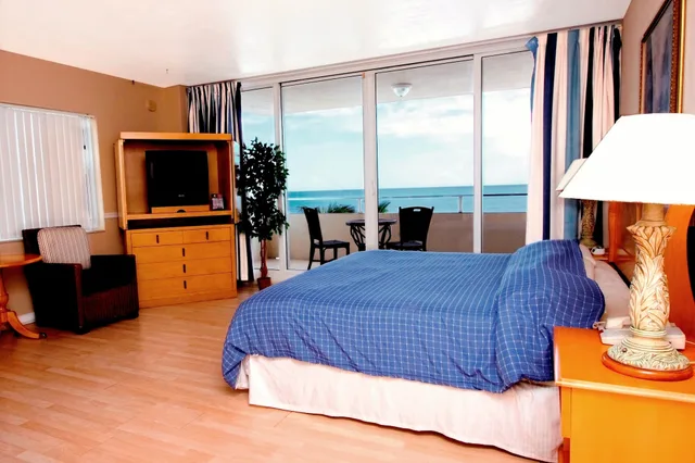 غرفة ديلوكس بسريرين مزدوجين بإطلالة على البحر، Ocean Manor Beach Resort 6/10