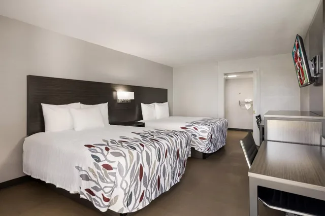 غرفة قياسية بسريرين كوين لذوي الإعاقة، Budget Inn Alexandria, LA 2/3