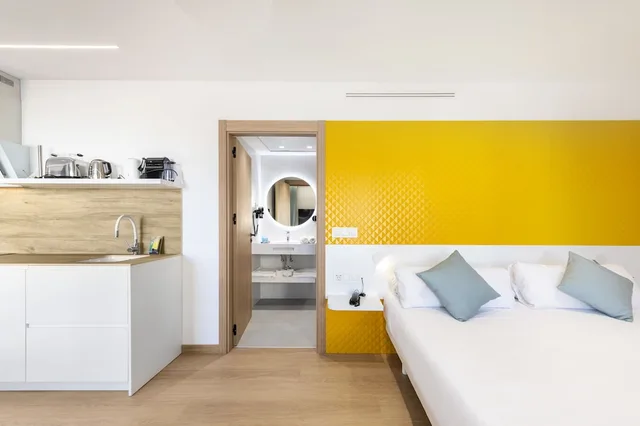 Premium, Studio, Queen Bed, City View, Sofa, Terrace, Pool Access، Odyssey Rooms Alicante 1/4