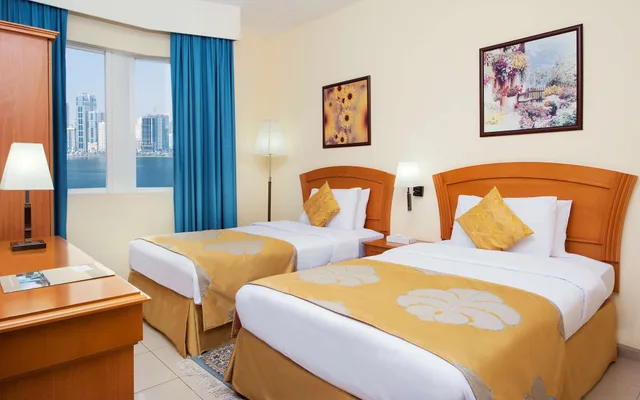 3 Bedrooms, Suite, Single, 2 Double and Twin Beds, Kitchen، Golden Tulip Sharjah- Hotel Apartments 8/10