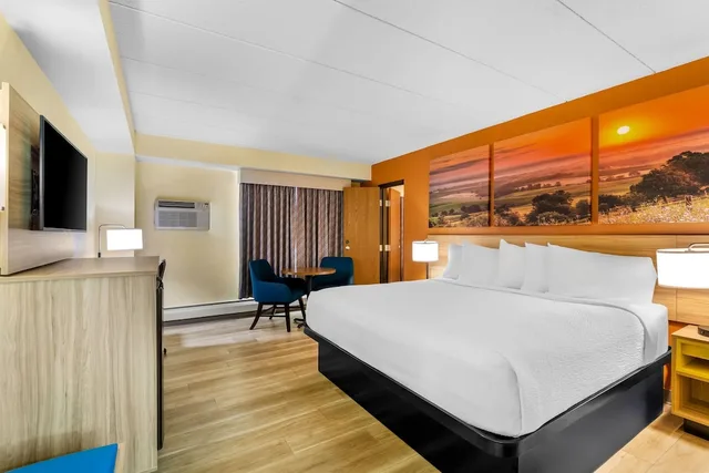 غرفة قياسية بسرير كينج، Days Inn by Wyndham Minot 3/10