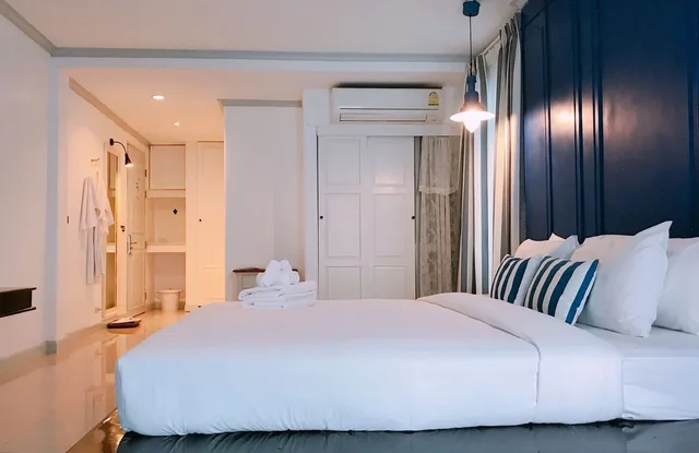 Quayside, Suite, King Bed, Riverside, Bathtub, River View، The Oia Pai Resort And Spa 2/10