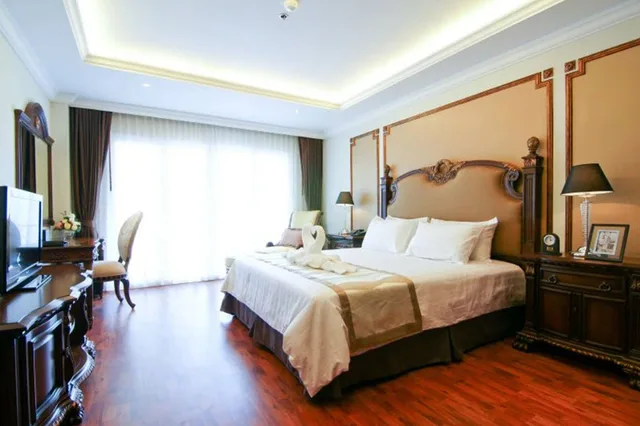 غرفة سوبيريور بسرير كينج، LK Miracle Suite 4/5