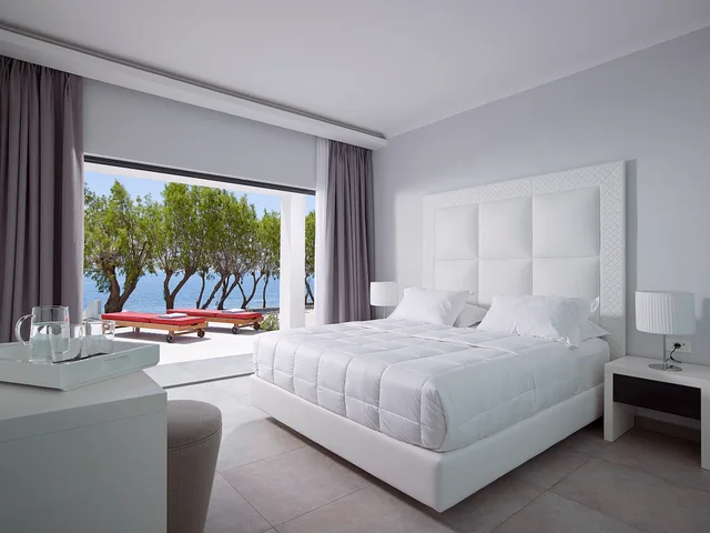 Bungalow, Beach Front، Dimitra Beach Hotel and Suites 1/2