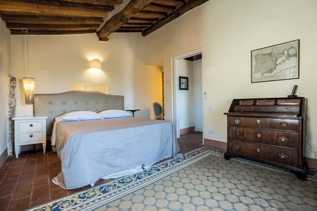 دوبلكس بسريرين كينج، Hotel Villa Sermolli 2/9