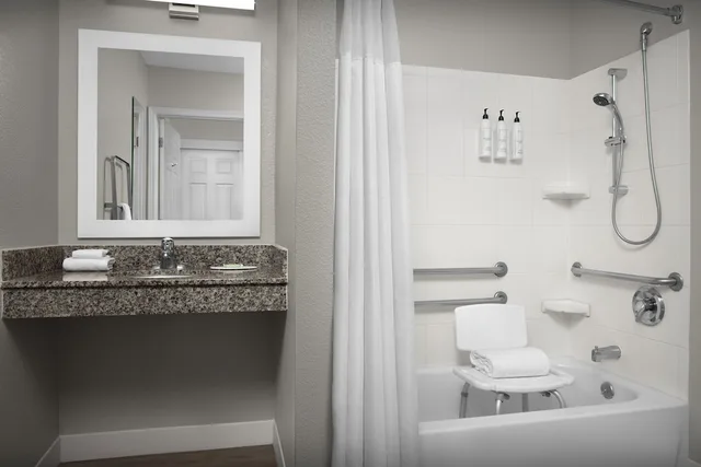 جناح بغرفتي نوم لذوي الإعاقة، TownePlace Suites by Marriott Albuquerque Airport 10/10