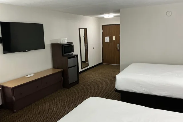 غرفة بسريرين كوين لذوي الإعاقة، Tombstone Grand Hotel, a Baymont by Wyndham 1/10