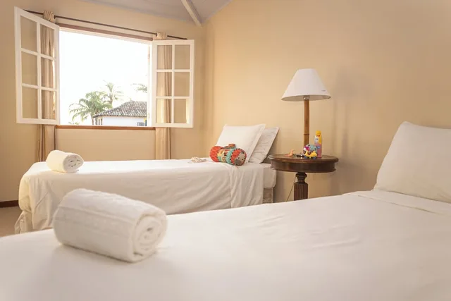 Family, 1 Double and 3 Single Beds, Garden View، Pousada Corsario Buzios 1/4