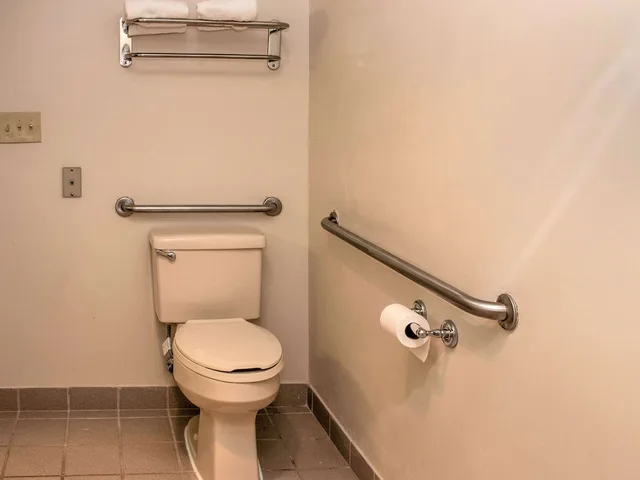 جناح بسريرين كوين، Quality Suites Lake Wright Norfolk Airport 4/4