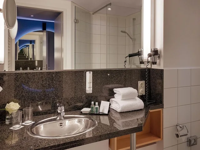 غرفة كومفورت بسرير مزدوج، Hotel The Yard Bad Honnef 5/6