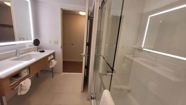 غرفة إليت بسرير كينج، Hampton Inn Suites By Hilton Miami Brickell Downtown 8/8
